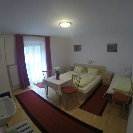 Haus Gamsblick Pensión